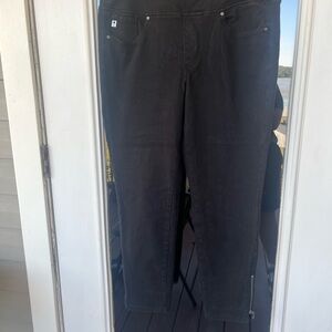 Belle by Kim Gravel Black Skinny Jeans